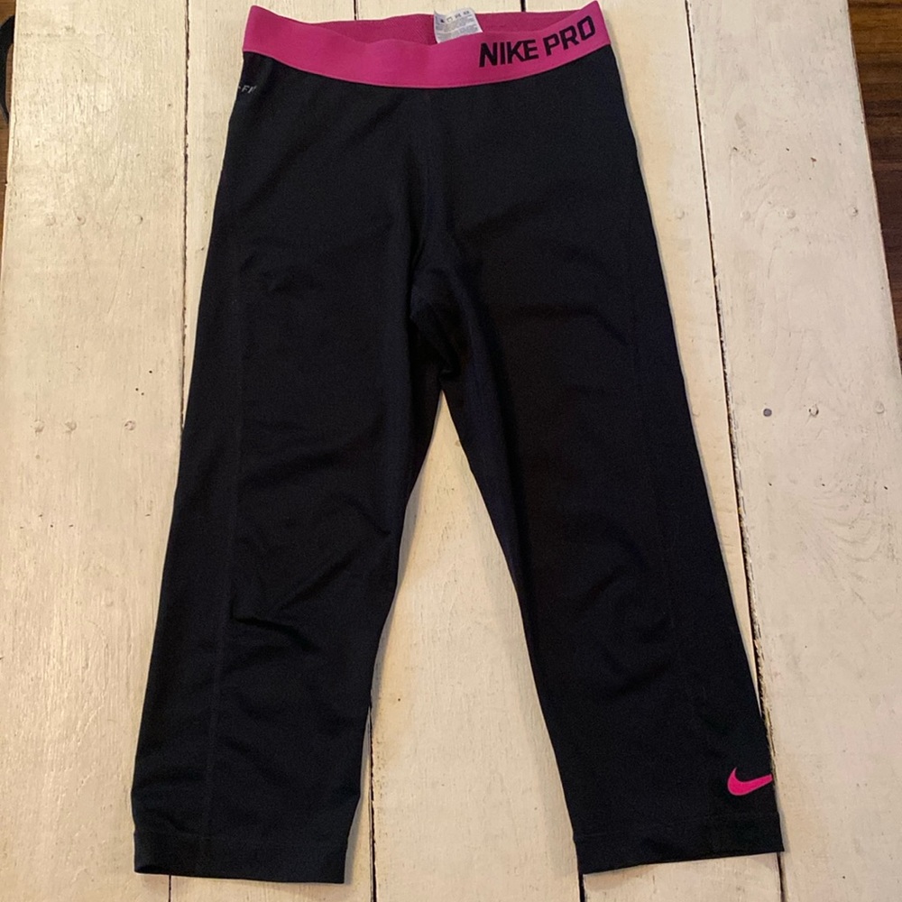 Nike Pro Dri/Fit crop leggings